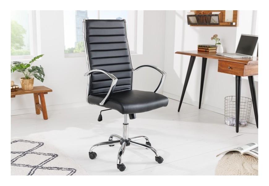 Kancelárske moderné kreslo otočné v čiernej farbe Manolo na kolieskach s kovovou konštrukciou v striebornom prevedení s pohodlnými opierkami