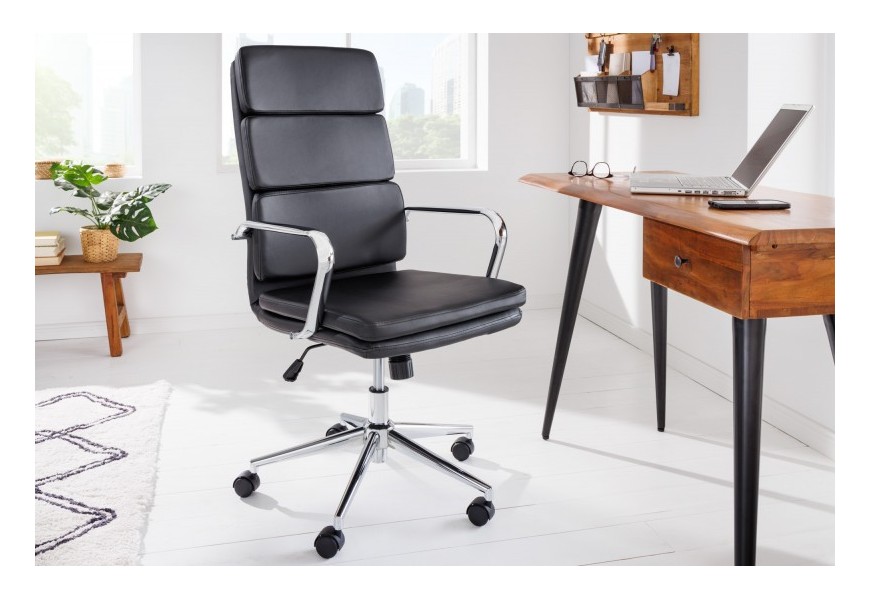 Štýlová moderná kancelárska stolička Armstrong v čiernom prevedení s chrómovou podstavou a koliečkami