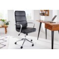 Štýlová moderná kancelárska stolička Armstrong v čiernom prevedení s chrómovou podstavou a koliečkami