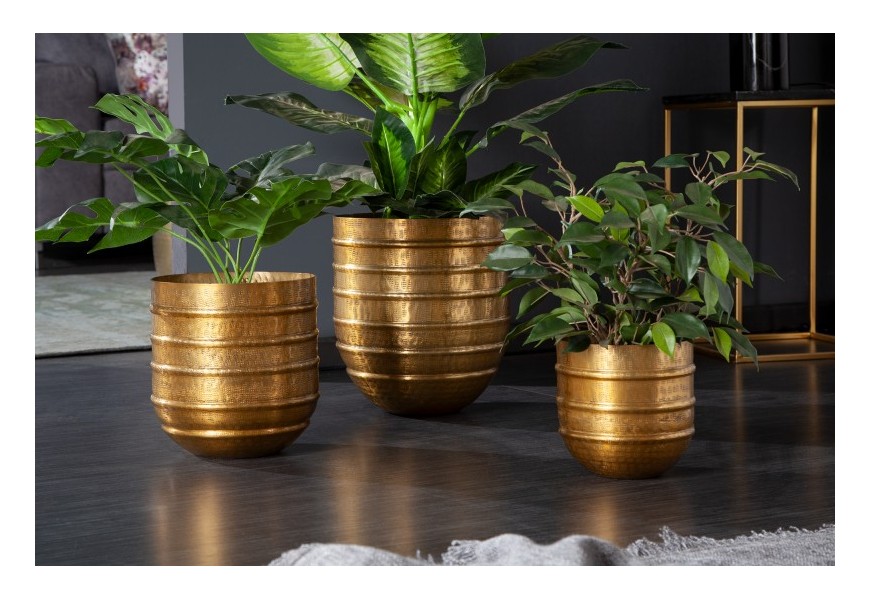 Luxusný set troch kovových kvetináčov Baneli okrúhleho tvaru v žiarivom zlatom prevedení