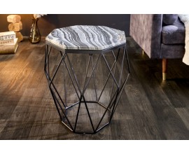 Moderný príručný stolík Diamond Marble s mramorovou vrchnou doskou a čiernou kovovou podstavou 50cm