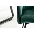 Dizajnová moderná jedálenská stolička Amala so zeleným zamatovým čalúnením a s čiernymi nohami z kovu 83cm