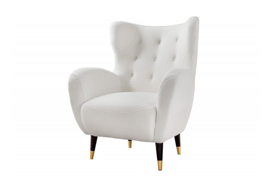 Moderné buklé kreslo Bolte s bielym poťahom a kovovými nožičkami 106cm