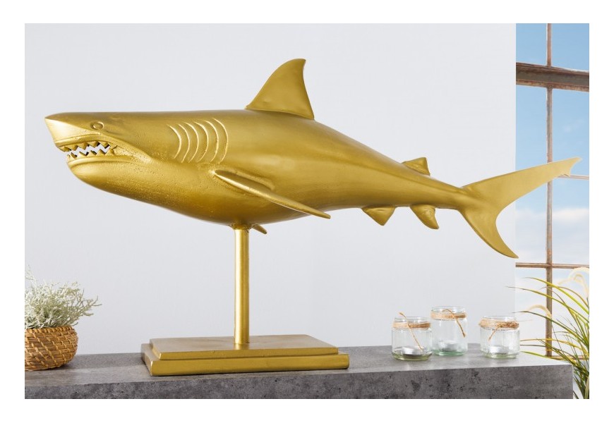 Zlatá dizajnová dekoračná soška žralok Perry z kovovej zliatiny