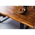 Industriálny hnedý obdĺžnikový jedálenský stôl Marron Miel z masívneho dreva v prevedení prírodná akácia 160cm