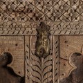 Luxusný orientálny konzolový stolík Salmee z masívneho dreva prírodnej hnedej farby s bohatým vyrezávaným zdobením 168cm