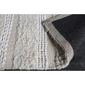 Etno bavlnený koberec Lamby v tvare obdĺžnika v krémovej slonovinovej farbe s pretkávaním