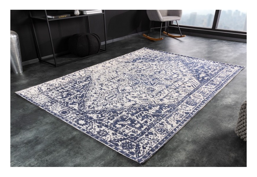 Dizajnový biely koberec Noyf v orientálnom štýle so slonovinovo modrým vzorom