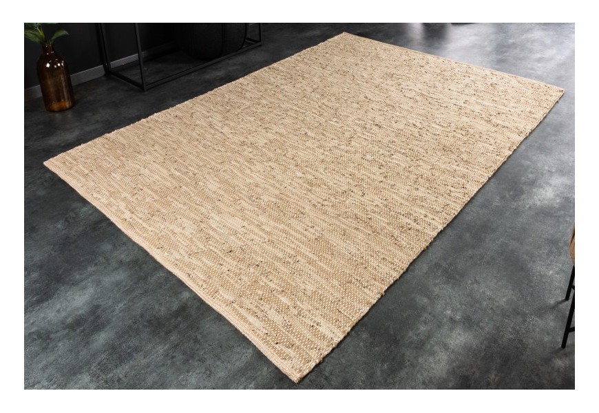 Moderný béžový koberec Rhys obdĺžnikového tvaru s výpletom z kože a konope