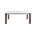 Moderný rozkladací jedálenský stôl Vita Naturale z dreva a porcelánu v prevedení orech a biely mramor 180-235cm