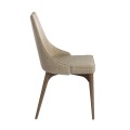 Jemné línie a minimalistické tvary jedálenskej stoličky Vita Naturale prinesú ku Vám domov taliansky dizajn