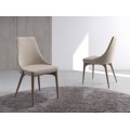 Univerzálny a ľahko kombinovateľný dizajn jedálenskej stoličky Vita Naturale