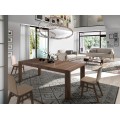 Moderný jedálenský stôl z kolekcie Vita Naturale disponuje nadčasovým dizajnom s nádychom talianskej elegancie