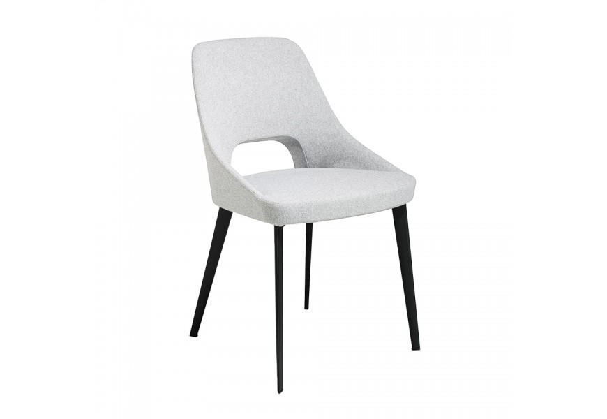 Dizajnová jedálenská stolička Vita Naturale so sivým textilným čalúnením a matnými čiernymi nožičkami z ocele