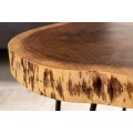 Industriálny okrúhly príručný stolík Terra z masívneho akáciového dreva s čiernymi nohami z kovu 40cm