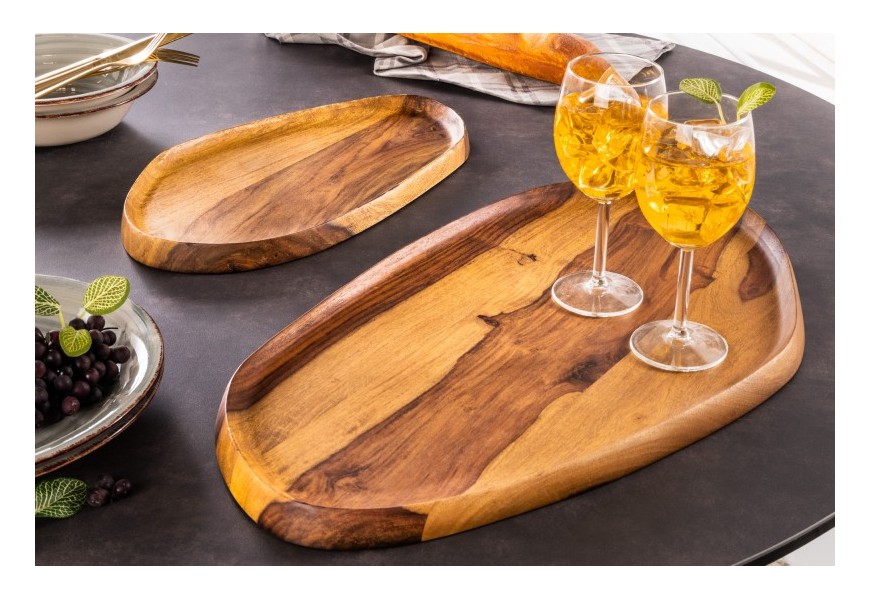 Dizajnový set dvoch podnosov Amanita z dreva sheesham nepravidelných oválnych tvarov hnedej farby 