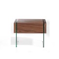 Nadčasové dizajnové prevedenie nočného stolíka Vita Naturale z dyhovaného dreva v hnedej farbe