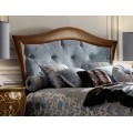 Klasická manželská posteľ Benin s rámom z masívneho dreva a s prešívaným čalúneným čelom 160-180x200cm
