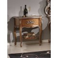 Luxusný rustikálny nočný stolík Belladonna z masívu s možnosťou výberu farebného prevedenia s ručným vyrezávaným zdobením
