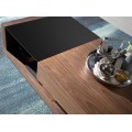 Zamilujte sa do moderného nábytku s luxusným konferenčným stolíkom Vita Naturale z hnedej orechovej dyhy