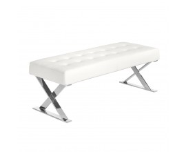 Moderná kožená lavica Urbano z bielej vegánskej kože s dizajnovým prešívaním a prekríženými chrómovými nožičkami