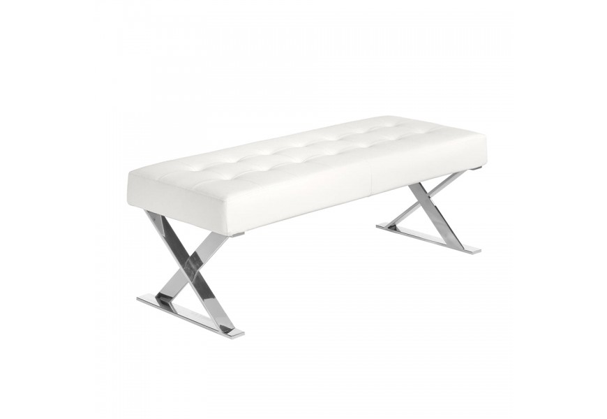 Moderná kožená lavica Urbano z bielej vegánskej kože s dizajnovým prešívaním a prekríženými chrómovými nožičkami