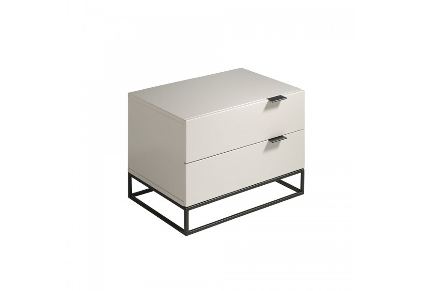 Dizajnový nočný stolík Forma Moderna v modernom lakovanom prevedení s čiernymi kovovými nožičkami a zásuvkami
