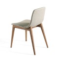 Jedinečný taliansky dizajn jedálenskej stoličky Forma Moderna je spojený s kvalitným a komfortným prevedením