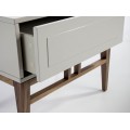 Praktická zásuvka nočného stolíka Forma Moderna so soft-close mechanizmom