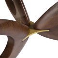 Kovový detail v zlatej farbe na nožičkách stolíka Forma Moderna v štýle art-deco