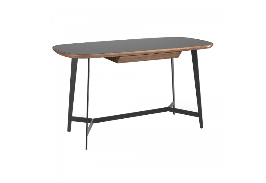 Moderný pracovný stôl Forma Moderna s čiernou sklenenou doskou a čiernymi kovovými nožičkami v industriálnom štýle