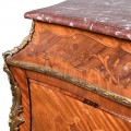 Barokový sekretár Dolce II z hnedého dreveného masívu s intarziou a uzavretým úložným priestorom s kovovým zdobením 132cm