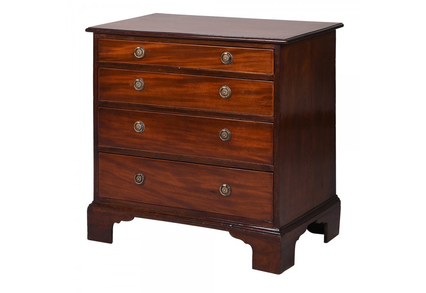 Rustik&aacute;lna mas&iacute;vna komoda Chellor z mahag&oacute;nov&eacute;ho dreva v &scaron;koricovej hnedej farbe so z&aacute;suvkami 72cm