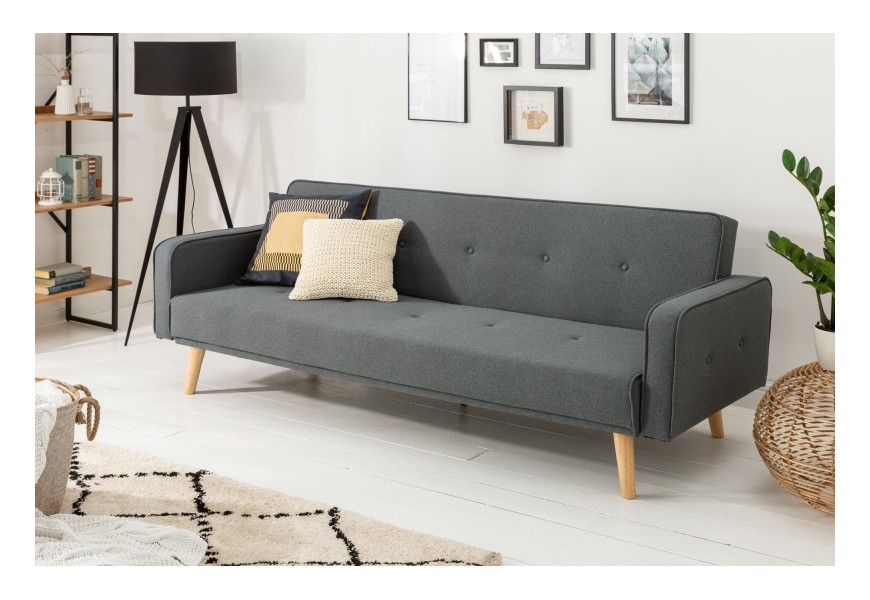 Moderná rozkladacia sedačka Yessenia v sivom prevedení s drevenými nožičkami