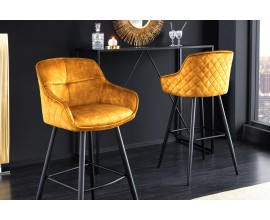 Dizajnová industriálna barová stolička Rufus so žltým čalúnením a čiernou konštrukciou z kovu 100cm