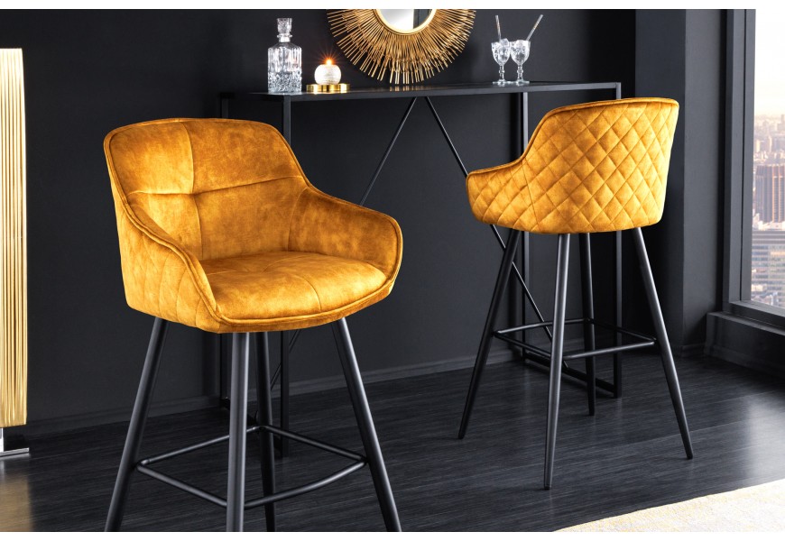 Dizajnová industriálna barová stolička Rufus so žltým čalúnením a čiernou konštrukciou z kovu 100cm
