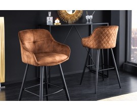 Štýlová glamour barová stolička Rufus s medeným hnedým čalúnením a čiernou konštrukciou z kovu 100cm