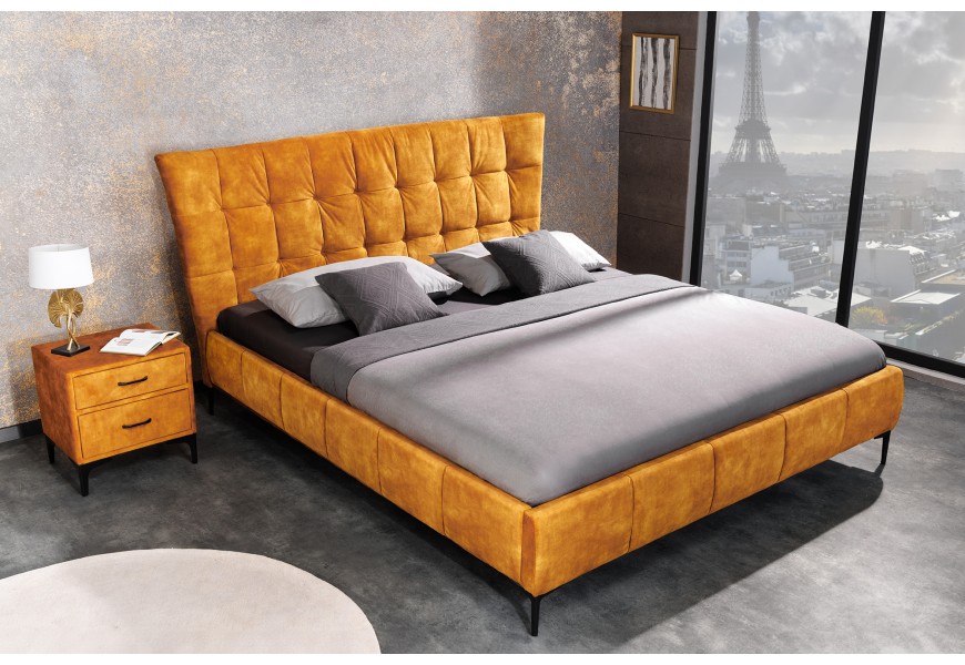 Štýlová čalúnená manželská posteľ Velouria v žltom prevedení s prešívaným poťahom zo zamatu
