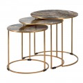 Art deco set troch príručných stolíkov Avery so zlatou kovovou konštrukciou a mramorovou okrúhlou doskou