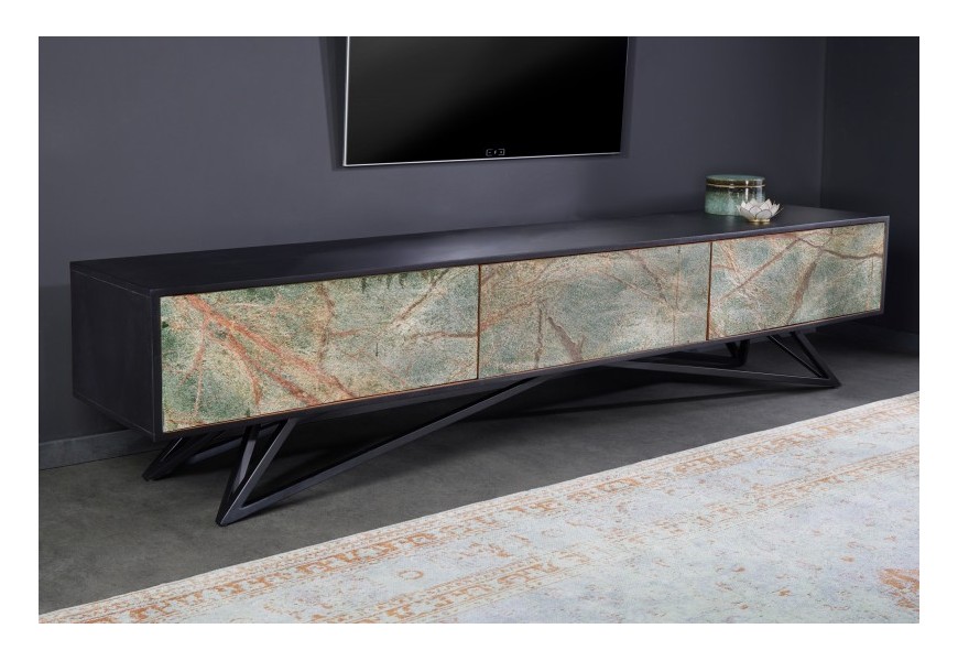 Luxusný TV stolík Elentia z masívneho dreva a kameňa s úložným priestorom s tromi dvierkami