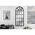 Oblúkové vintage zrkadlo Castillo čierne pripomínajúce okno s priečkami