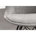 Dizajnová moderná stolička Scandinavia s menčestrovým sivým čalúnením