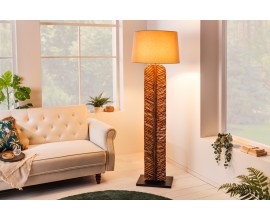 Dizajnová stojaca lampa Elegia s prírodnou hnedou podstavou a béžovým tienidlom 180cm