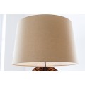 Dizajnov&aacute; stojaca lampa Elegia s pr&iacute;rodnou hnedou podstavou a b&eacute;žov&yacute;m tienidlom 180cm