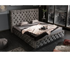 Luxusná posteľ Kreon so zamatovým čalúnením a Chesterfield prešívaním sivá