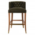 Luxusná art-deco barová stolička Strasbourg so zamatovým čalúnením s chesterfield prešívaním tmavozelená 98 cm