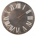 Veľké vintage nástenné hodiny s priehľadnými rímskymi číslicami s nadychom ocelovej mosadznej farby