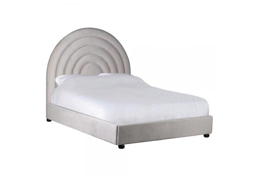 Dizajnová king size manželská posteľ Astrid so zakriveným čelom postele s rámom z borovicového masívu v béžovej farbe
