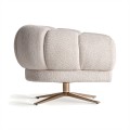 Luxusne otočne art-deco kreslo Jeans so zamatovým prešívaným poťahom v sivo bielej farbe s nožičkami  v medenej farbe 95cm
