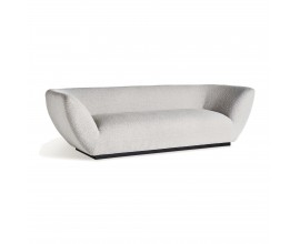 Luxusná art deco sedačka Silviana s buklé čalúnením v sivo bielej farbe s čiernou podstavou 241 cm
